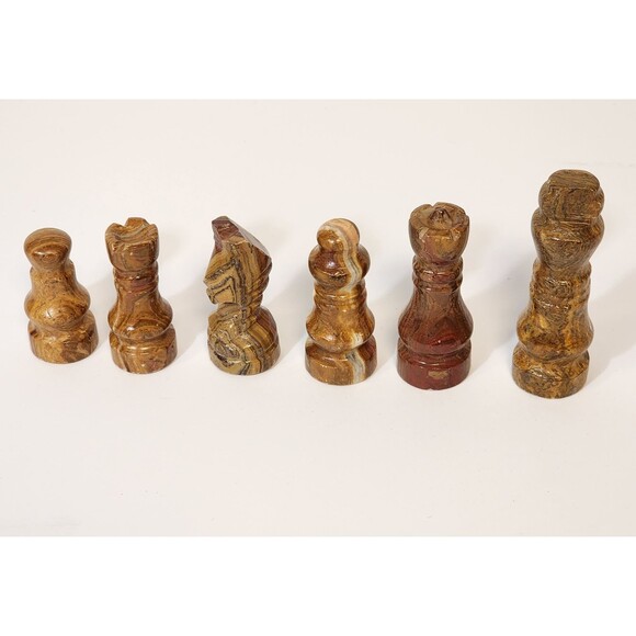 Marble Chess Pieces with Storage Coral and Red Handmade Premium Quality Gift New - Picture 6 of 7